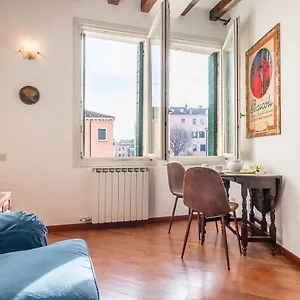  Appartement 7 Windows On Italie